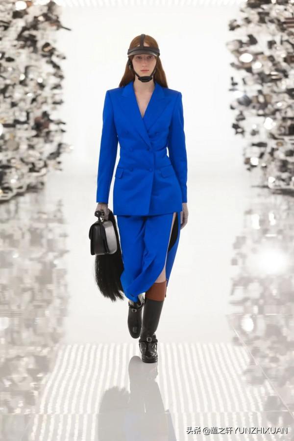 秋冬穿藍色也太好看了吧