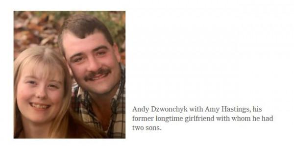 15年殺了4個人，這位“年度警察”怎麼還沒事？