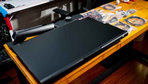 微星MPG321QRF-QD民間首發上手體驗：2K解析度真的是唯一短板？