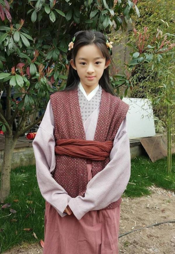 還記得《楚喬傳》裡的小楚喬嗎？14歲的她現在長這樣？