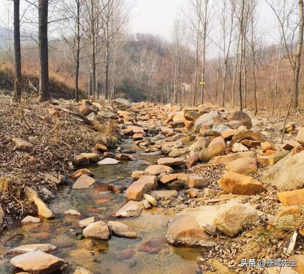 戲水玩沙、溜冰、探尋紅石。免費休閒遊玩好去處-魯山紅河谷 戲水玩沙、溜冰、探尋紅石。免費休閒遊玩好去處-魯山紅河谷