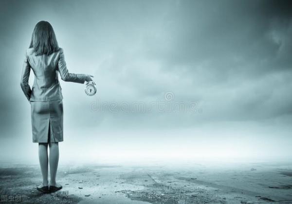 一次旅行結緣,退休後的她自駕游去再續前緣,卻深陷泥潭 一次旅行結緣,退休後的她自駕游去再續前緣,卻深陷泥潭