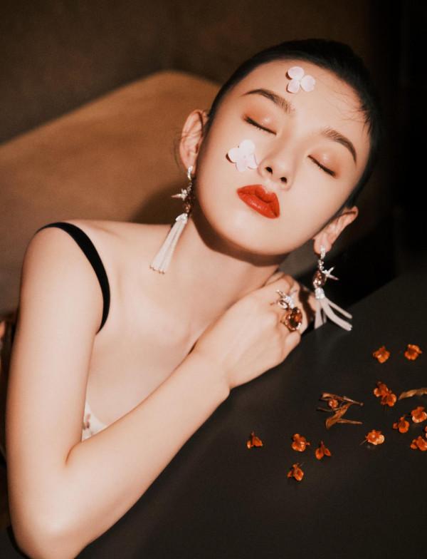 240號“女神”宋祖兒 240號“女神”宋祖兒