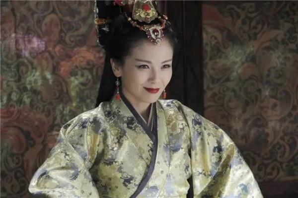 演活了“皇帝的女人”,除了秦嵐和佟麗婭,還有誰? 演活了“皇帝的女人”,除了秦嵐和佟麗婭,還有誰?