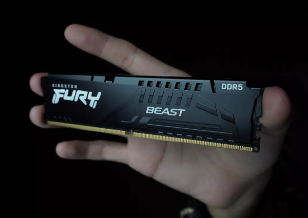 為了12代英特爾踩爆的牙膏管,我們組了臺貴到懶得算的主機 為了12代英特爾踩爆的牙膏管,我們組了臺貴到懶得算的主機