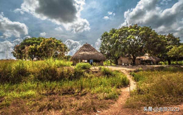 在非洲被槍頂過頭的中國包工頭，不但強悍，而且可愛