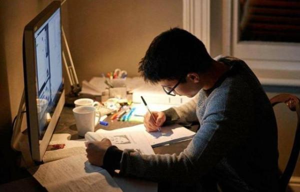 “雙減”出現漏洞，補課不管週中只管週末，減負不成反而再次增壓