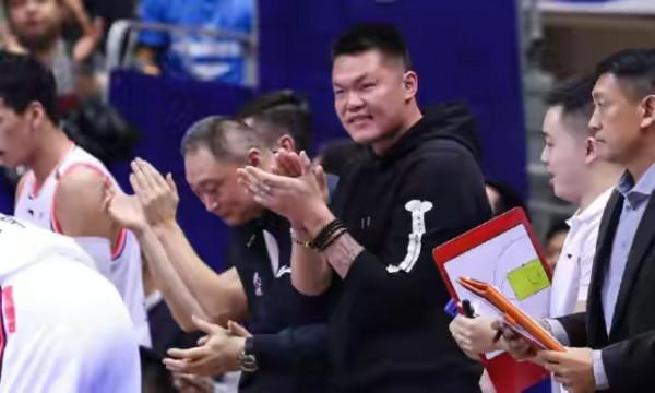 總冠軍功臣之———朱芳雨