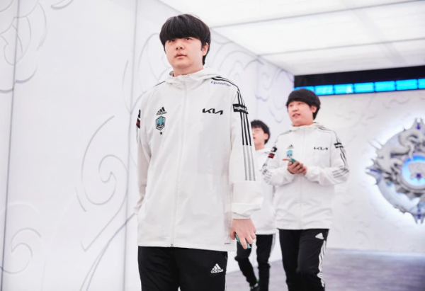 外媒評選年度最強打野:LPL三人上榜!兩名國產打野 外媒評選年度最強打野:LPL三人上榜!兩名國產打野