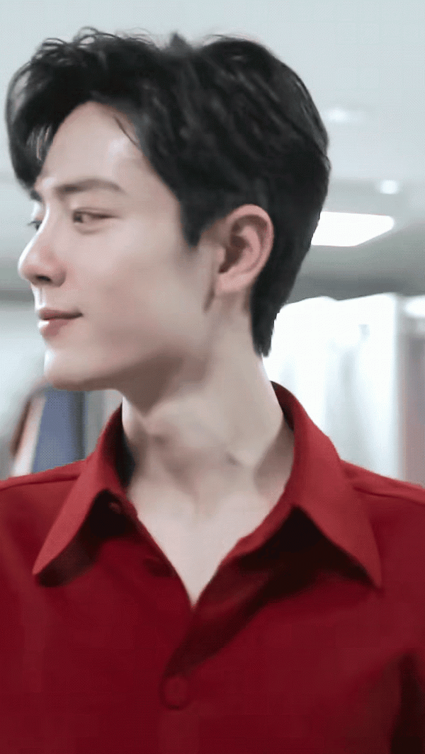 肖戰這大神官，簡直就是神仙下凡來拯救廣大劇迷的