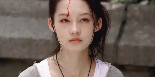 有種女演員的美叫作：髮型越凌亂，人物越狼狽，她就越&OpenCurlyDoubleQuote;驚豔&rdquo;