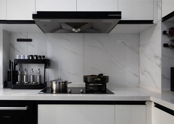 130㎡輕奢風格三居室，浪漫西廚和生活的結合，享受在家的每一刻