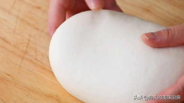 家常蔥油花捲，不用提前發酵，現做現吃，鬆軟又嚼勁，蔥香濃郁