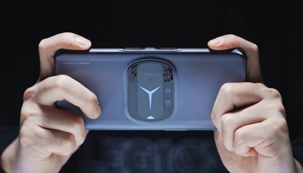 iPhone 14 Pro最新渲染圖曝光；努比亞Z40 Pro正式官宣