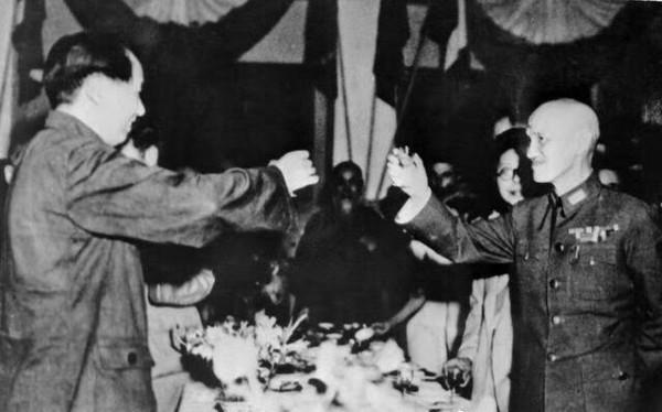 1945年重慶談判,蔣介石讓毛澤東當省長,毛主席如何回應? 1945年重慶談判,蔣介石讓毛澤東當省長,毛主席如何回應?