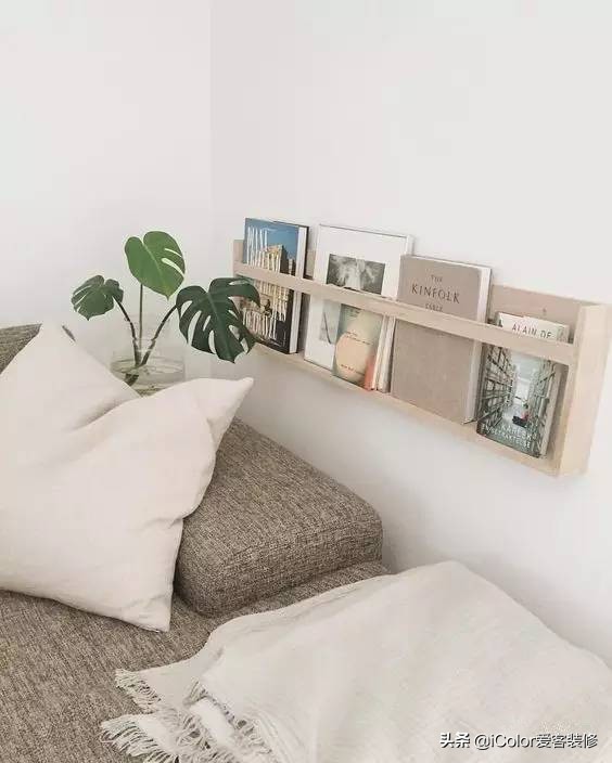 家裡太小做不成書牆?不妨試試這樣的“隱形書架” 家裡太小做不成書牆?不妨試試這樣的“隱形書架”