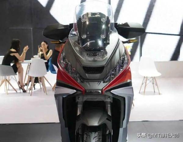 續航400km,輻條輪+真空胎!力刻Gobi 150踏板亮相:預測1.7萬元 續航400km,輻條輪+真空胎!力刻Gobi 150踏板亮相:預測1.7萬元