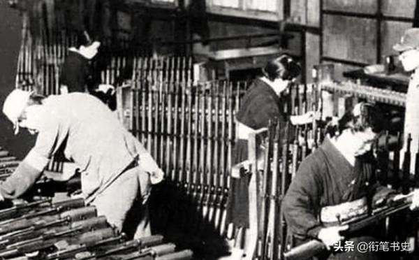 日軍用假鈔圖謀掠奪中國財富,戴笠以牙還牙,彭德懷卻另有高招 日軍用假鈔圖謀掠奪中國財富,戴笠以牙還牙,彭德懷卻另有高招