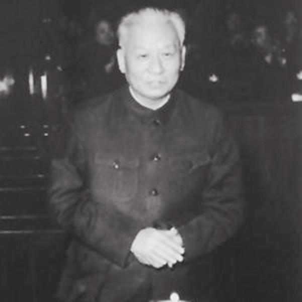 毛主席說“三天不學習,趕不上劉少奇”,劉少奇用一句什麼話回應 毛主席說“三天不學習,趕不上劉少奇”,劉少奇用一句什麼話回應