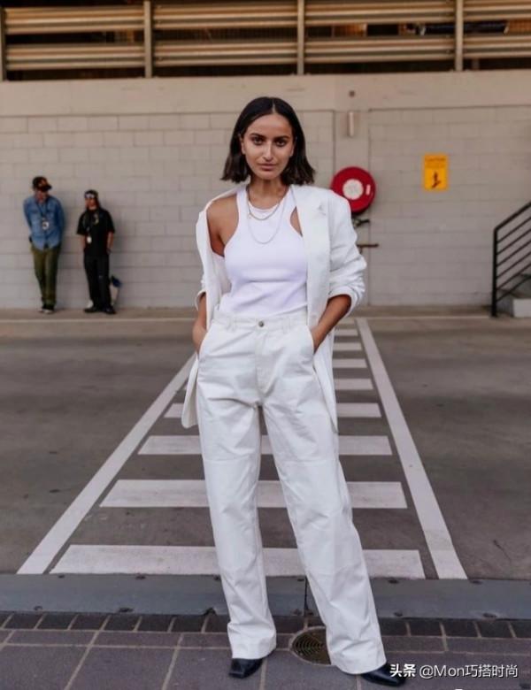 會配色才顯白!給“黑黃皮”女生的穿搭建議:深色不碰,淺色相吸 會配色才顯白!給“黑黃皮”女生的穿搭建議:深色不碰,淺色相吸