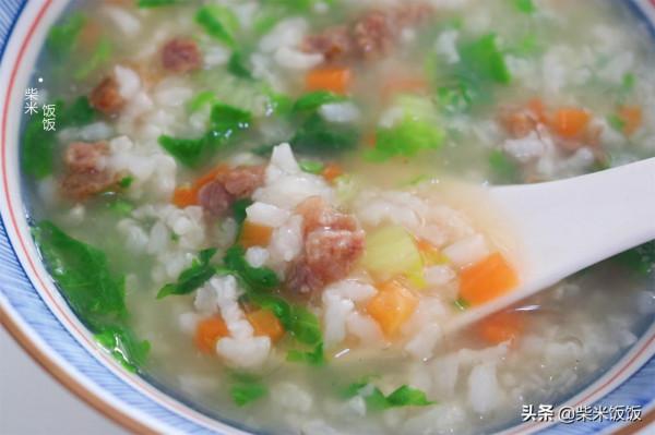 一塊牛肉，一把小白菜，營養搭配煮一鍋，早餐吃它太優秀了