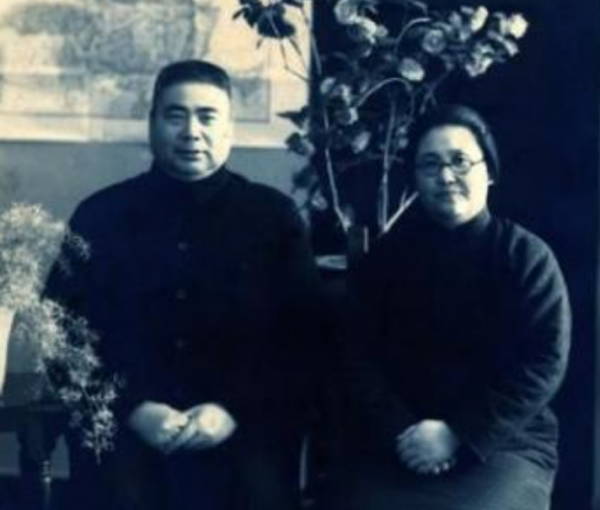 2008年馮玉祥之女病逝,銀行卡剩85元,同事:她不像80多歲的老人 2008年馮玉祥之女病逝,銀行卡剩85元,同事:她不像80多歲的老人