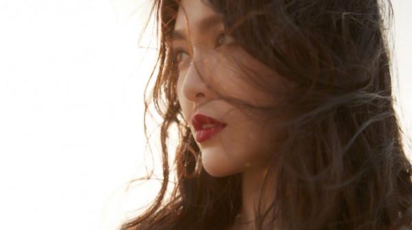 胡歌新劇陣容官宣，唐嫣甘願成女二，“影后”馬伊俐成最大贏家