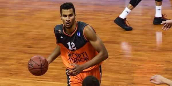 湖人補強短板，籃網籤新援！小卡現身快船新球館，勇士拒籤考辛斯