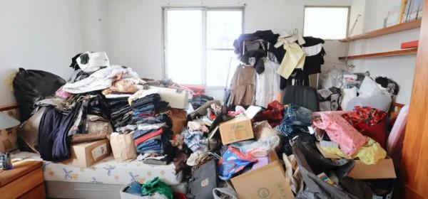 屋主花4.5萬僱12位整理師上門整理，卻依然“整理不到位”？