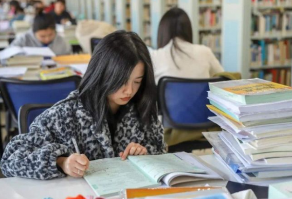 異地校區將被全面清理，多所重點名校赫然在列，學生內心有些慌