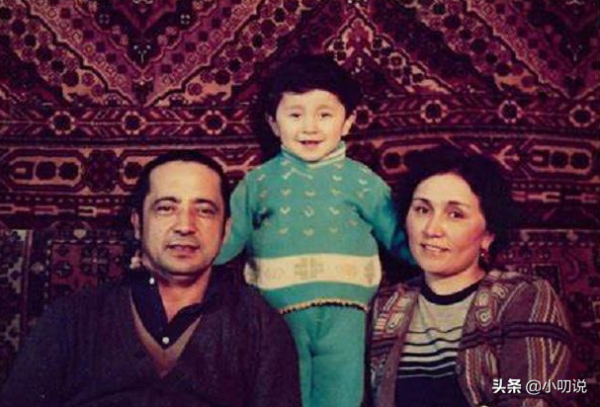 “央視名嘴”尼格買提：娶新疆女孩8年無子，愛情路上有苦也有甜