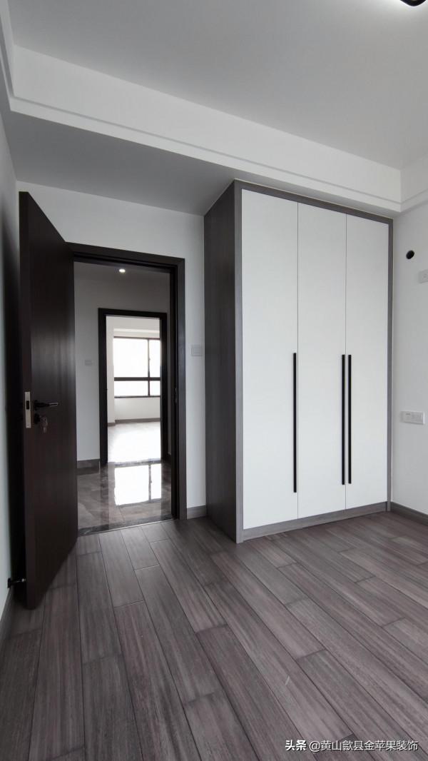 黃山綠地濱江壹號107平小三房現代黑白灰 黃山綠地濱江壹號107平小三房現代黑白灰