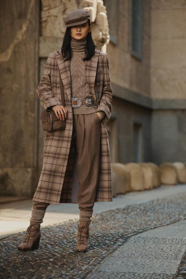 2021 秋冬時裝秀的 9 種帽子趨勢-告訴你如何在寒冷季節既時尚又溫暖 2021 秋冬時裝秀的 9 種帽子趨勢-告訴你如何在寒冷季節既時尚又溫暖