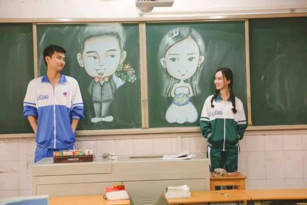 7對“從校服到婚紗”的明星夫妻，在一起最長36年，最短12年