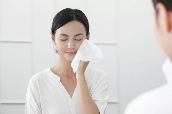 都2021年了,別被這些“護膚謠言”忽悠了,不然真的會爛臉 都2021年了,別被這些“護膚謠言”忽悠了,不然真的會爛臉