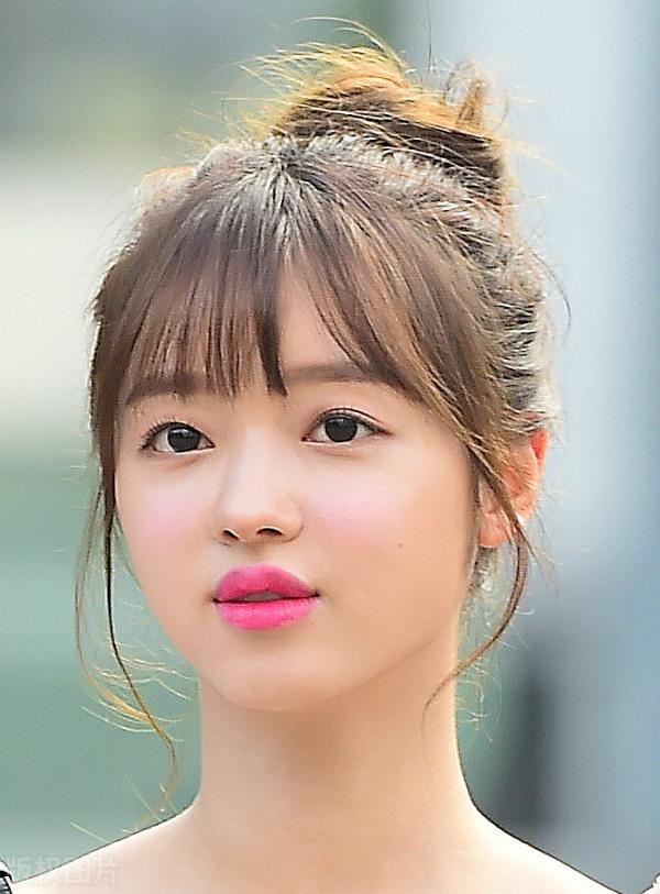 論姿色,我覺得張子楓小姐姐完勝 論姿色,我覺得張子楓小姐姐完勝