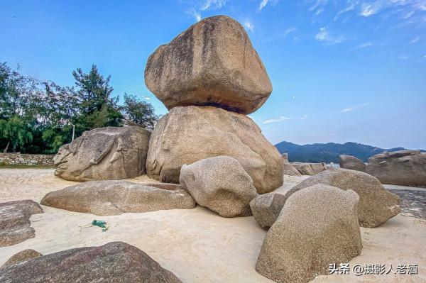 廣東惠州有個網紅海邊公園，幾十噸巨石隨風搖擺，蘇東坡還寫過詩