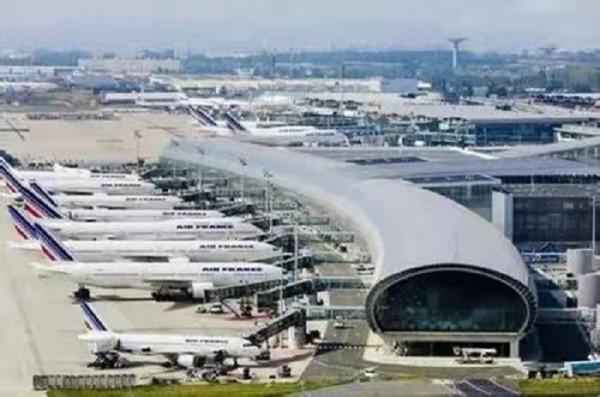 一名伊朗小夥因丟失護照,在機場滯留18年,最後卻意外成了大富豪 一名伊朗小夥因丟失護照,在機場滯留18年,最後卻意外成了大富豪