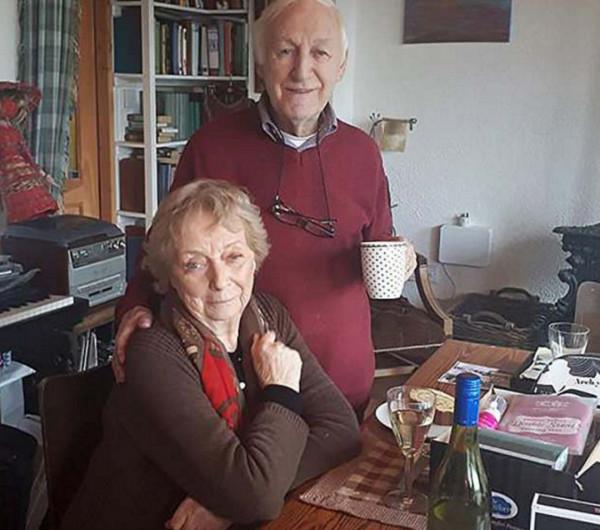 墨爾本80歲老大爺變成網紅美妝博主！他化的妝，無比震撼人心