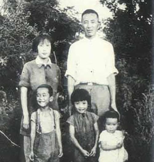 這位女上校至今99歲,丈夫是開國大將,卻不喜歡被稱為夫人 這位女上校至今99歲,丈夫是開國大將,卻不喜歡被稱為夫人