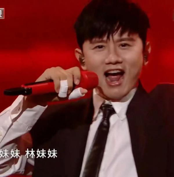 騰訊沸騰之夜,群星薈萃,京東真有錢 騰訊沸騰之夜,群星薈萃,京東真有錢