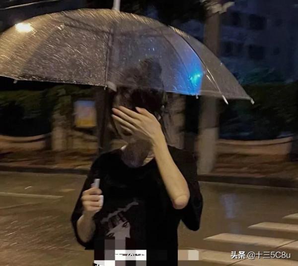 女生優質&colon;-&rpar;傷感&CenterDot;頭像，安河橋上沒有追光者，童話鎮裡沒有溫柔鄉