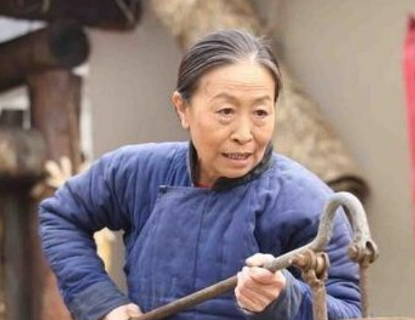 “醜娘”張少華年輕時有多美？校花級別，20歲照片簡直太美了