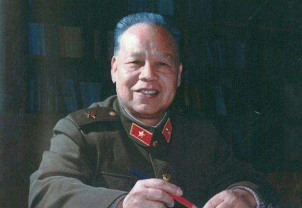 解放海南島，李作鵬的部下率領加強營率先偷渡，38年後授中將