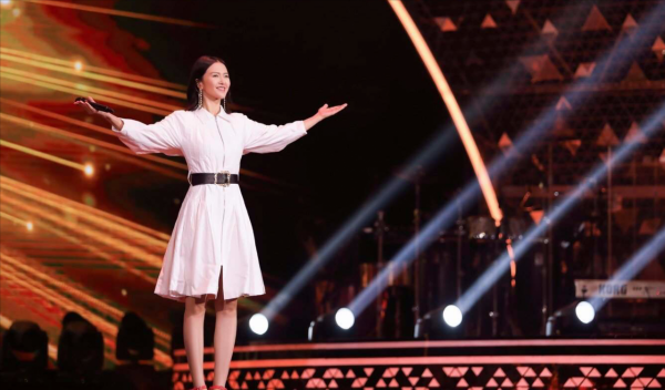 “央媽”蓋章、頻頻登上春晚，新一代內地“四大天后”強勢崛起