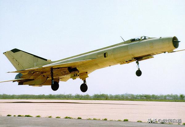 各國戰機服役情況：多代混編為主