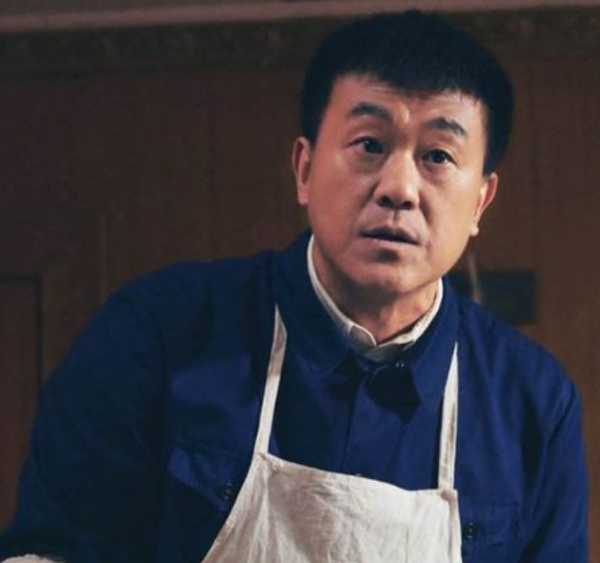 這10位男演員才叫始終如一，沒有緋聞，各個都是不忘初心的好丈夫