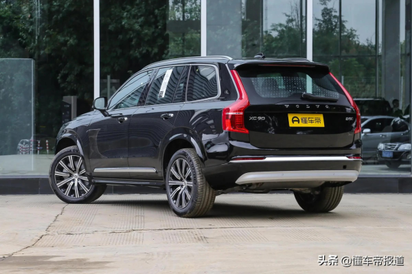 新車 &vert; 新一代沃爾沃XC90改為電動車，燃油版同堂銷售，但無大更新
