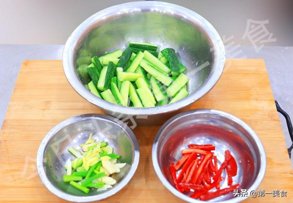 過年必備6道涼拌下酒菜，簡單易學，葷素搭配，上桌待客倍有面