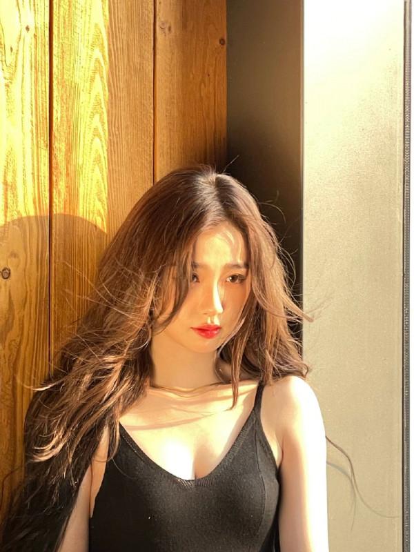 以前覺得虞書欣只是可愛，現在看來也開始漂亮了